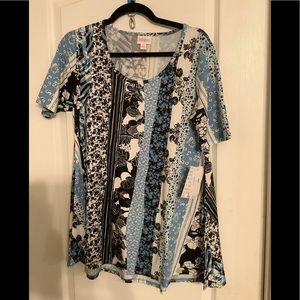 NWT Lularoe Perfect T